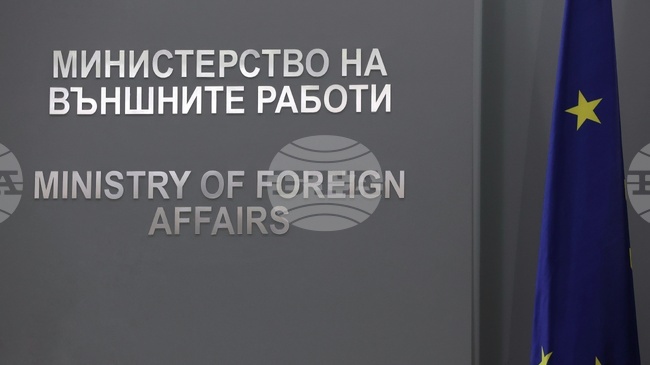В Румъния се въвеждат временни ограничения за движение на товарни автомобили над 7,5 това до 2 май, съобщиха от външното министерство 