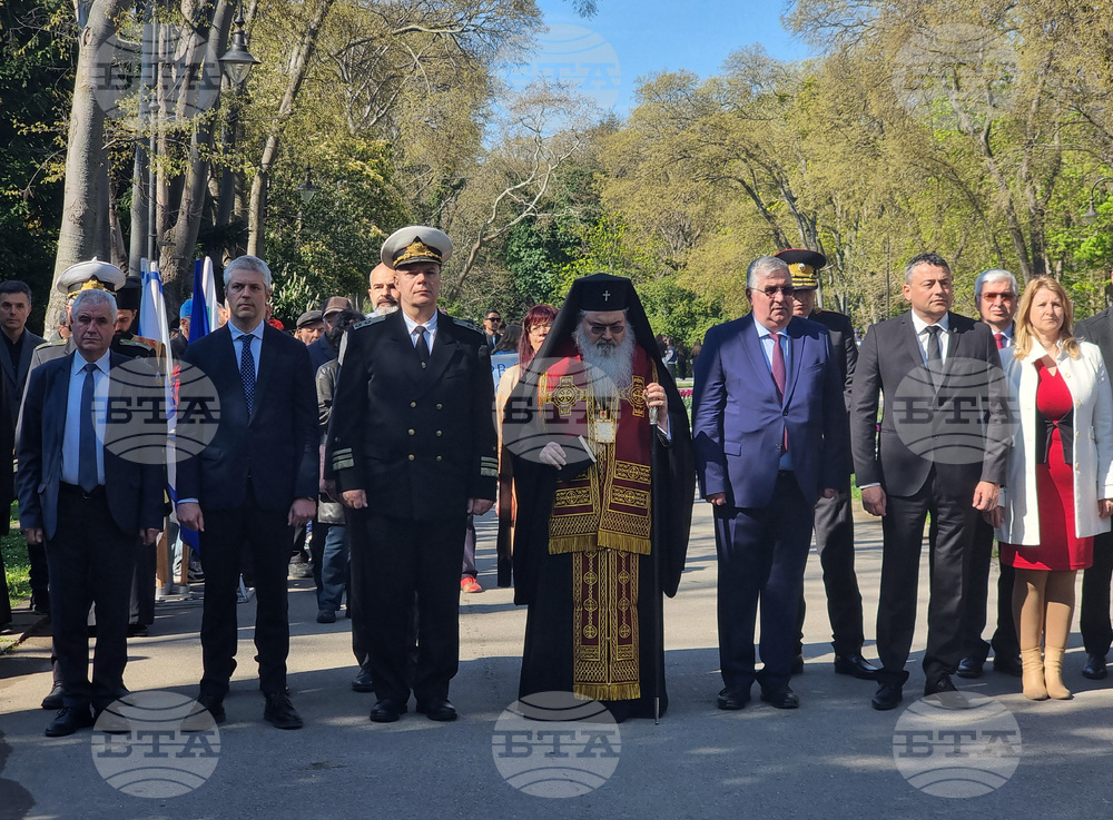 Варна - 150-годишнина от Априлското въстание - поклонение