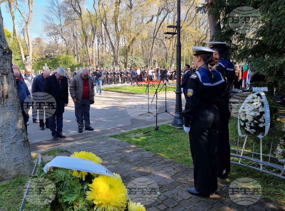 Варна - 150-годишнина от Априлското въстание - поклонение