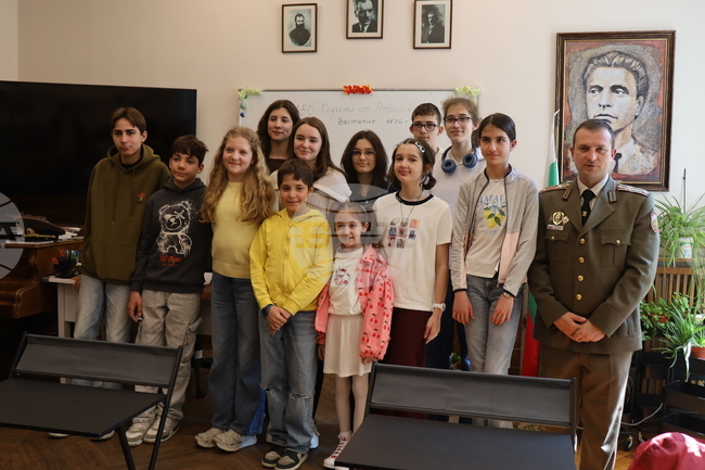 Българското неделно училище "Йордан Йовков" проведе открит урок, посветен на едно от най-значимите събития в нашата история