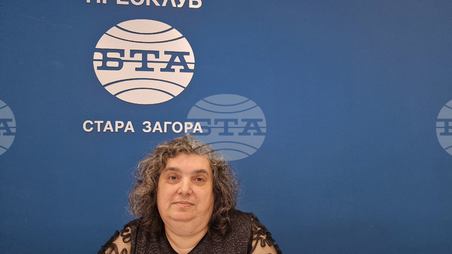 Необходимо е да има допълнителни часове за Априлското въстание в учебната програма, каза преподавателят по история Росица Стайкова