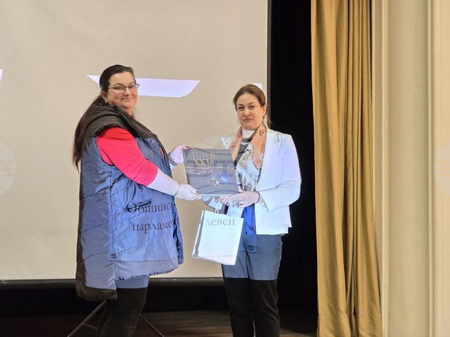 В Плевен местни ученици и гости от Габрово отбелязват с обща инициатива Деня на Земята