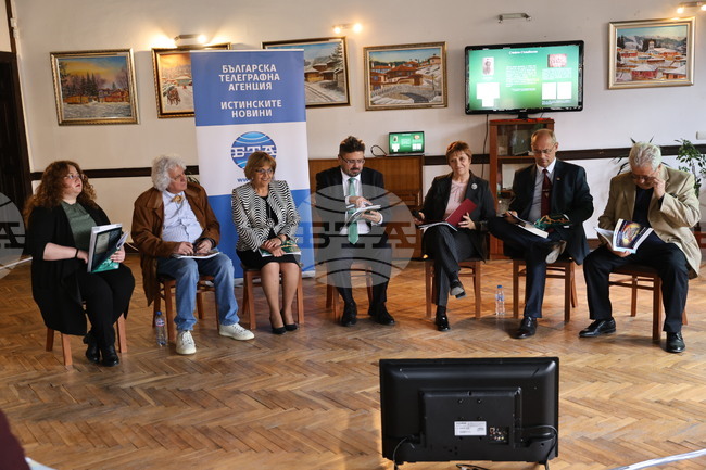 Борбата за свобода започва от знанието на един народ за себе си, а не с битките с оръжие, каза генералният директор на БТА Кирил Вълчев