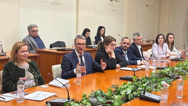 Министерството на енергетиката обсъди с експерти национални решения за подкрепа на енергийните общности в България