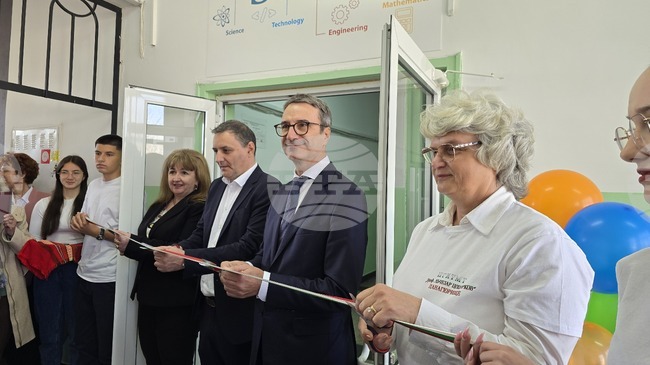 Служебният министър Трайчо Трайков откри STEM център в Професионалната гимназия по индустриални технологии, мениджмънт и туризъм в Панагюрище