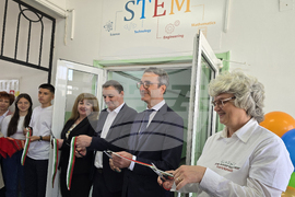 Панагюрище - Професионална гимназия „Лъчезар Цоцорков“ - STEM център