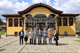 Копривщица - 150 години Априлско въстание - БТА - БАН - мост „Първа пушка“ - поднасяне на цветя