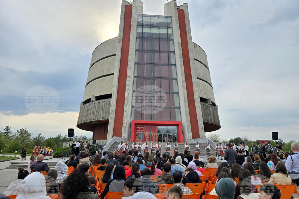 Плевен - Национално училище по изкуства „Панайот Пипков” - концерт