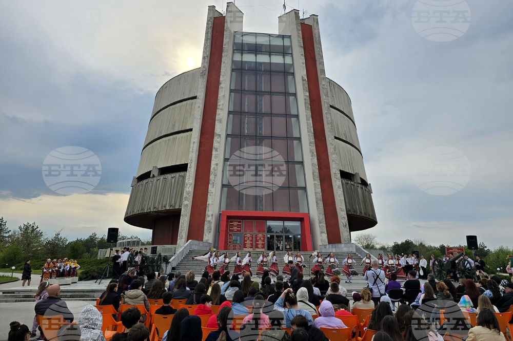 Плевен - Национално училище по изкуства „Панайот Пипков” - концерт