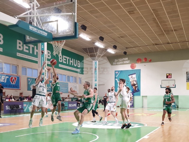 Балкан (Ботевград) победи Берое като гост в двубой от Националната баскетболна лига
