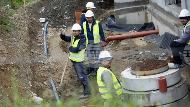 ХИНА: Хърватия затяга правилата за престоя, настаняването и медицинския статус на чуждестранните работници