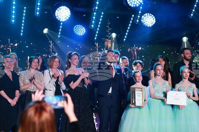 Фондация „Стоян Камбарев“ - награди