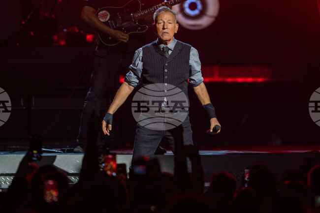 Bruce Springsteen and the E Street Band in Concert - Newark, N.J.