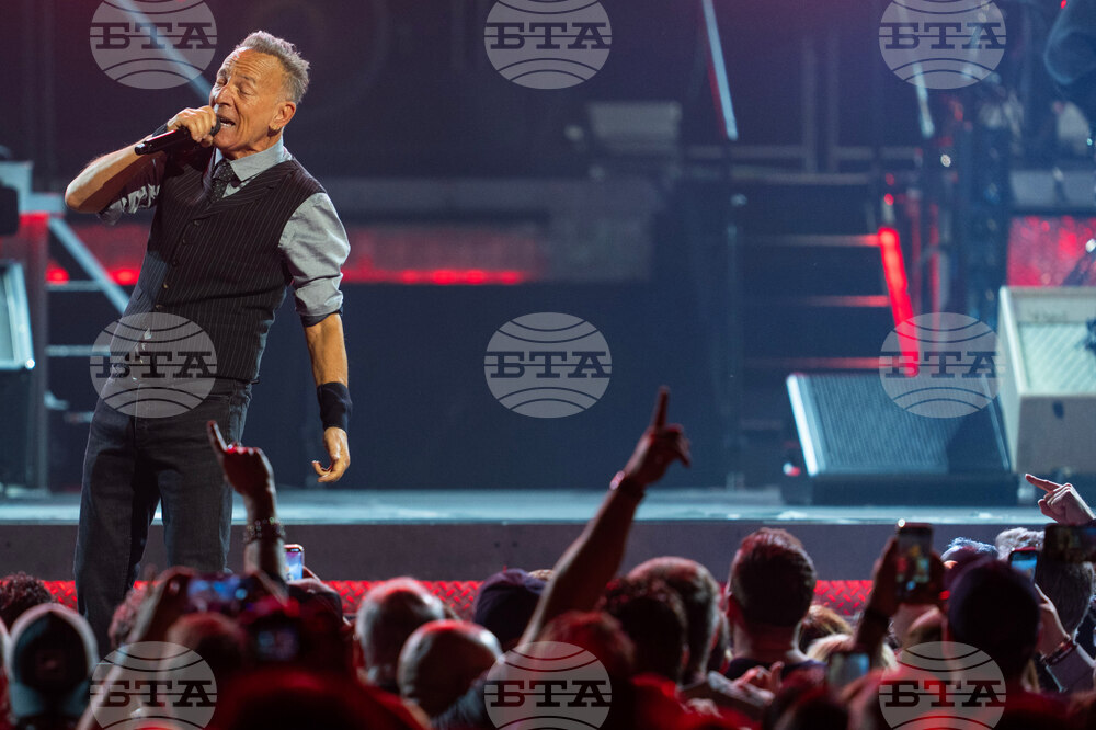 Bruce Springsteen and the E Street Band in Concert - Newark, N.J.