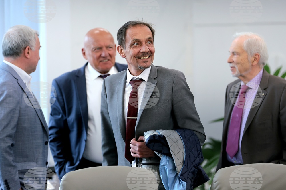 НСА - „Висшето образование - реален приоритет на политическия и обществен живот в България" - дискусия