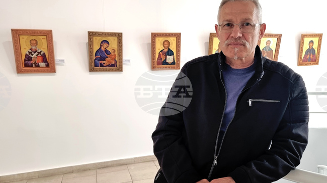 Иконата е път към света, в който искаме да отидем, но са нужни вяра и усилия, казва художникът Росен Германов