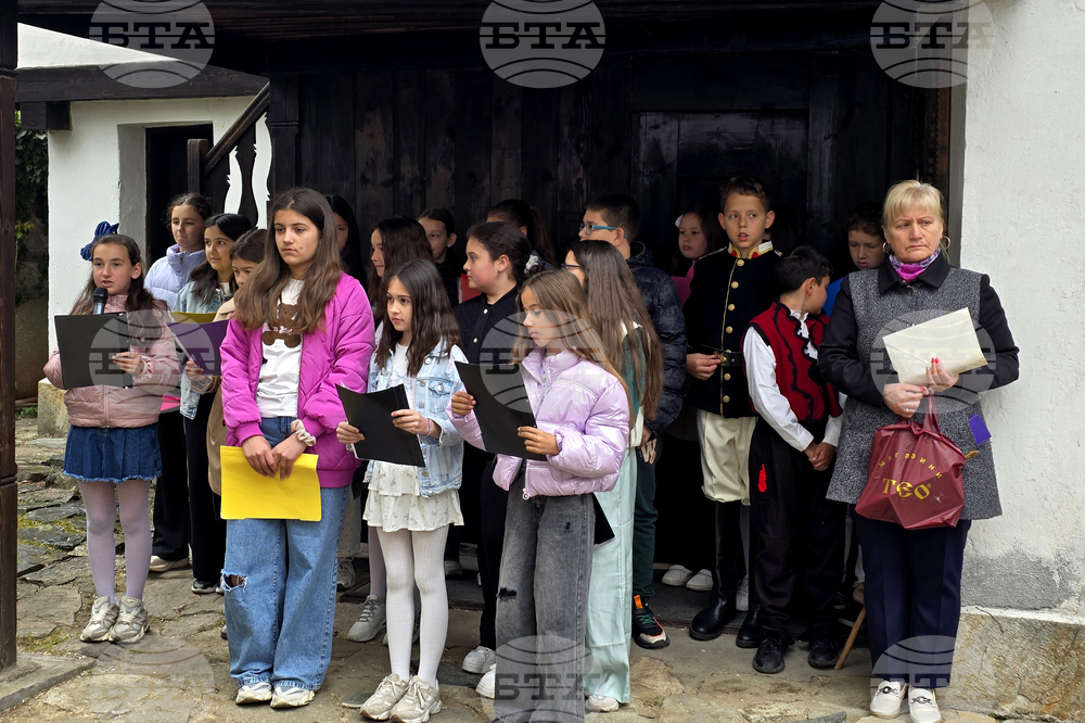 Благоевград - 150 години от Априлското въстание - възстановка с ученици