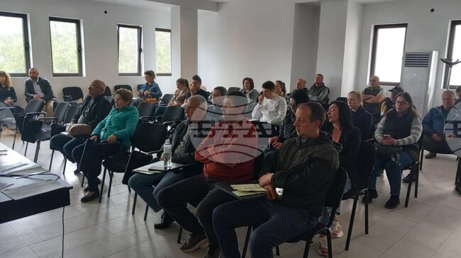 Над 40 представители на аграрния сектор участваха в среща за директните плащания в Троян