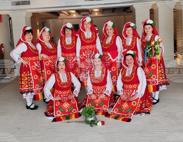 Bulgarian Rose Association from Malaga Presents Bulgarian Traditions in Folklore Production