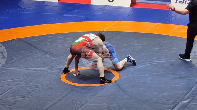 Абу-Муслим Амаев и Светослав Николов загубиха репешажите си на Европейското първенство по борба, жените започнаха с три загуби