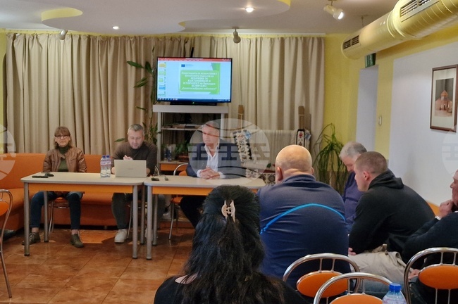 Общините Монтана и Враца представиха успешното завършване на общия си проект за екологичен транспорт, по който са закупени 14 електробуса