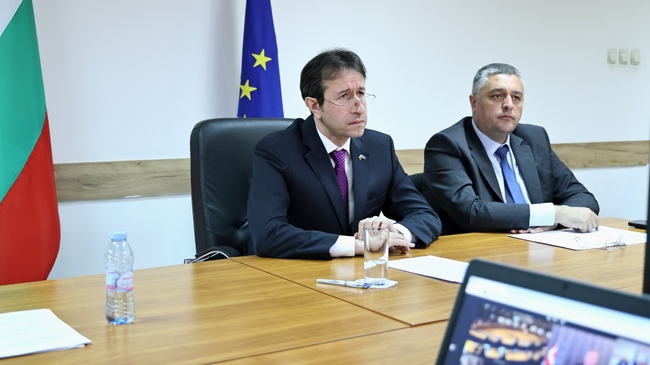 България настоява за координирани антикризисни мерки на ниво ЕС за транспортния сектор, заяви министър Корман Исмаилов 