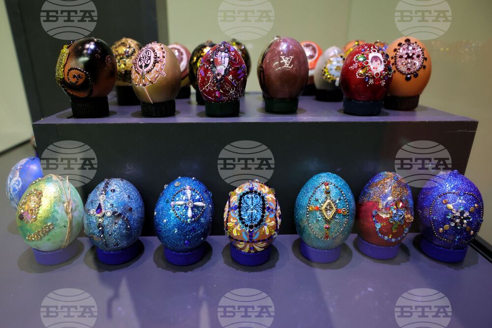 Бургас - ръчно рисувани яйца - изложба