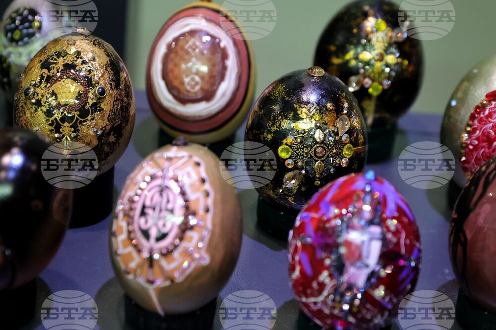 Бургас - ръчно рисувани яйца - изложба