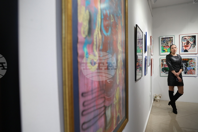 Посланието на изложбата „Стрийт арт“ е свобода, каза за БТА кураторът на експозицията Сандра Блажева