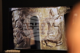 Румъния - Букурещ - откраднато дакийско съкровище - завръщане