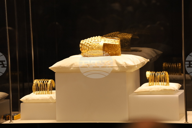 Румъния - Букурещ - откраднато дакийско съкровище - завръщане