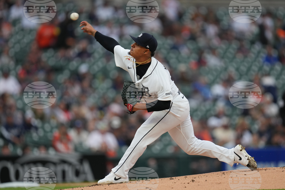 Brewers Tigers Baseball