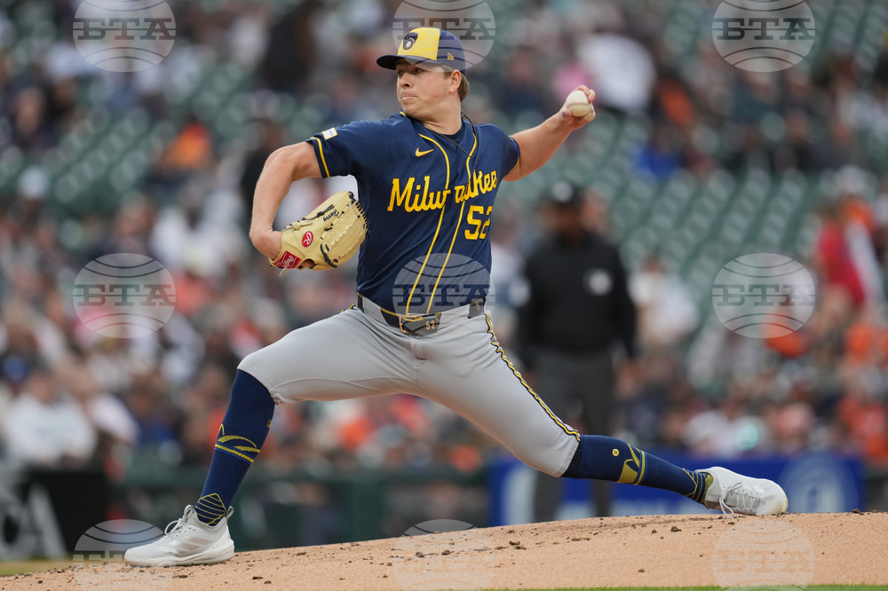 Brewers Tigers Baseball