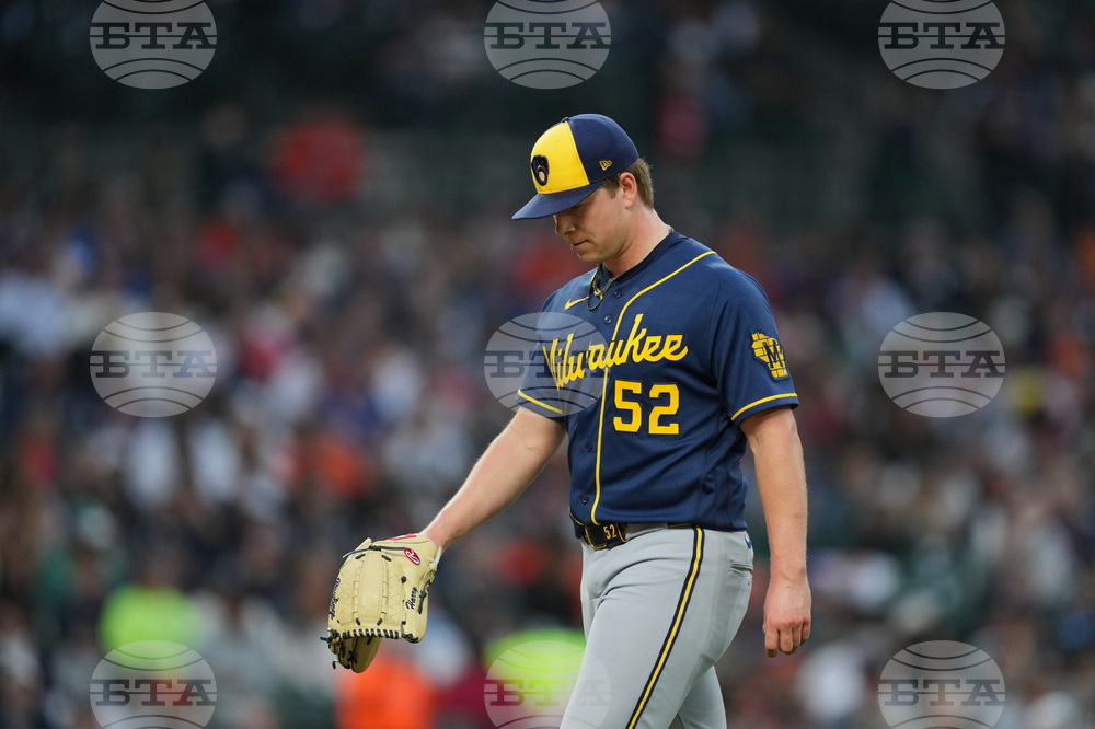 Brewers Tigers Baseball