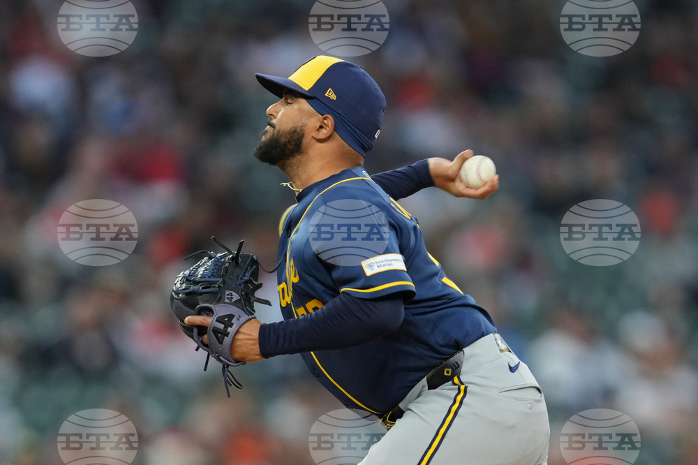 Brewers Tigers Baseball