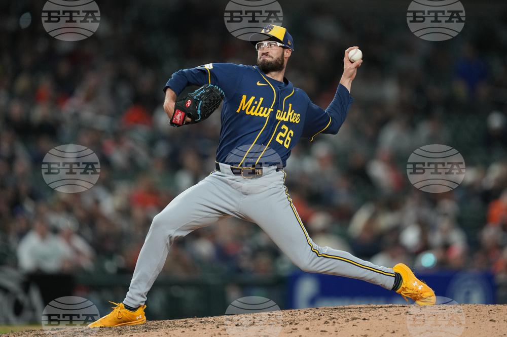 Brewers Tigers Baseball