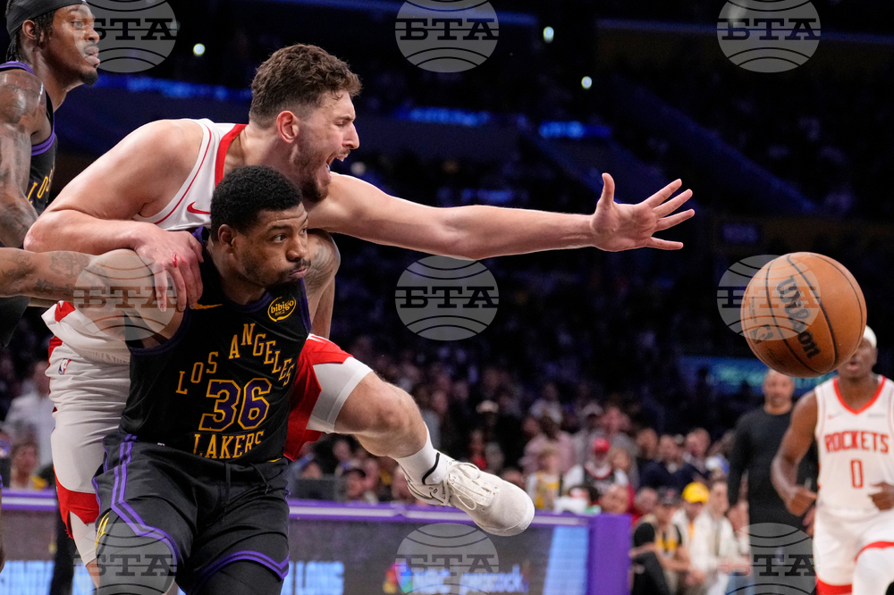 Rockets Lakers Basketball