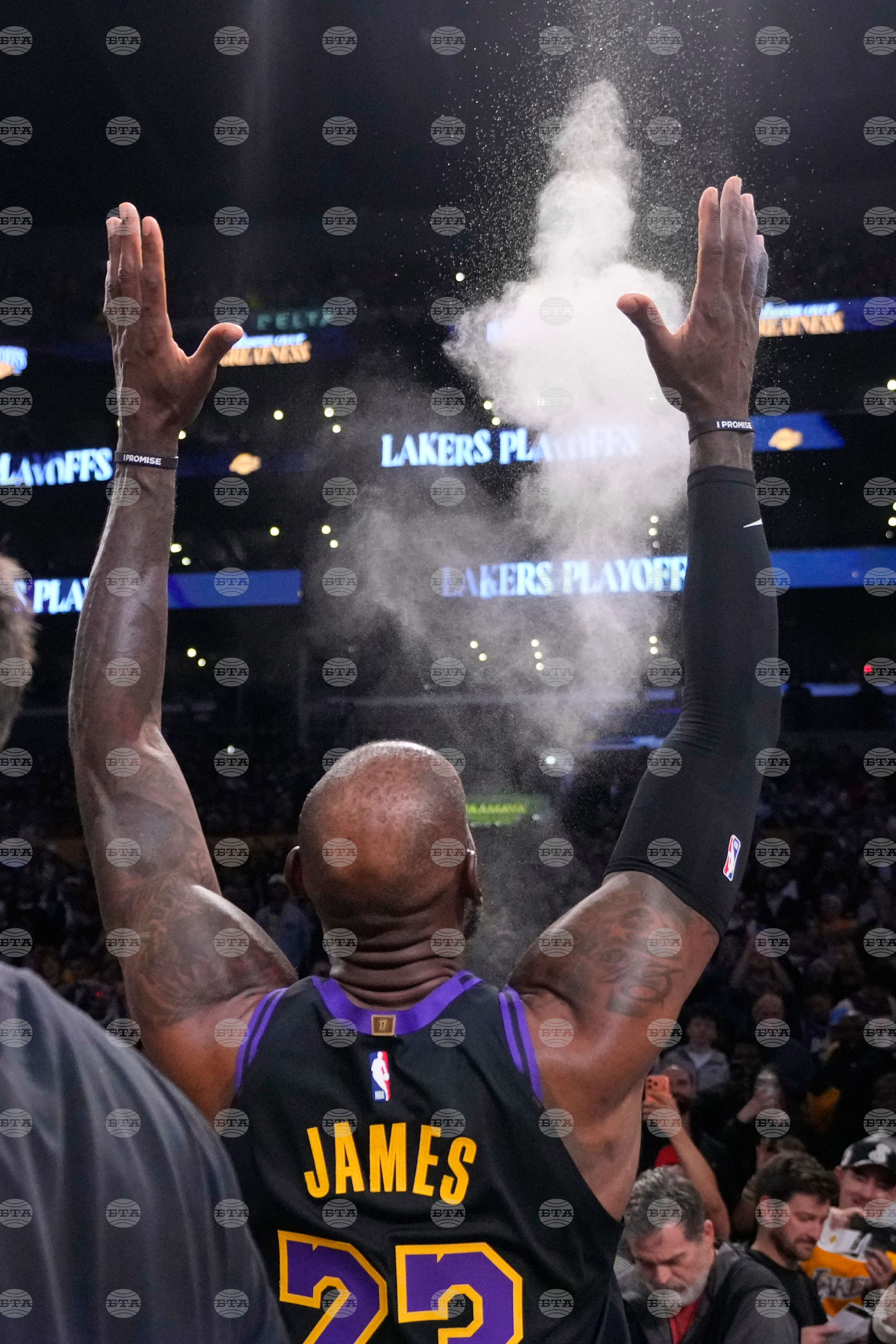 Rockets Lakers Basketball