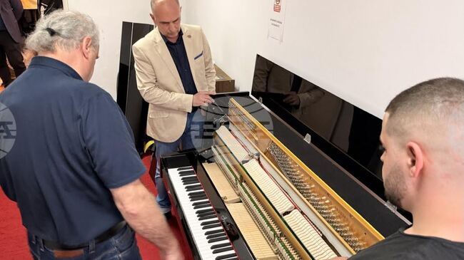 Старозагорската опера получи дарение от две нови пиана