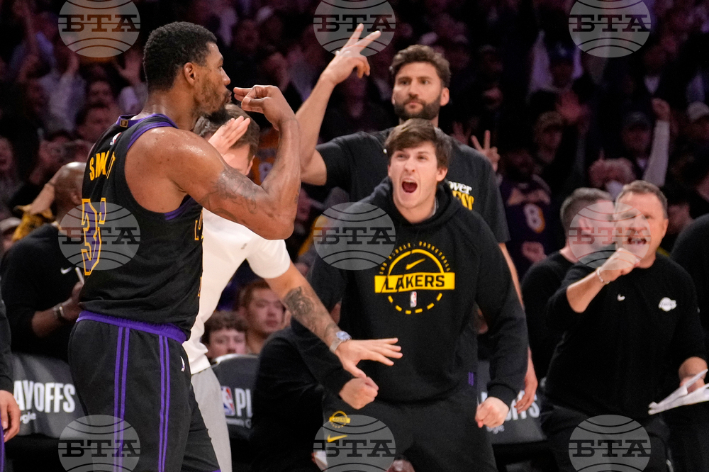 Rockets Lakers Basketball