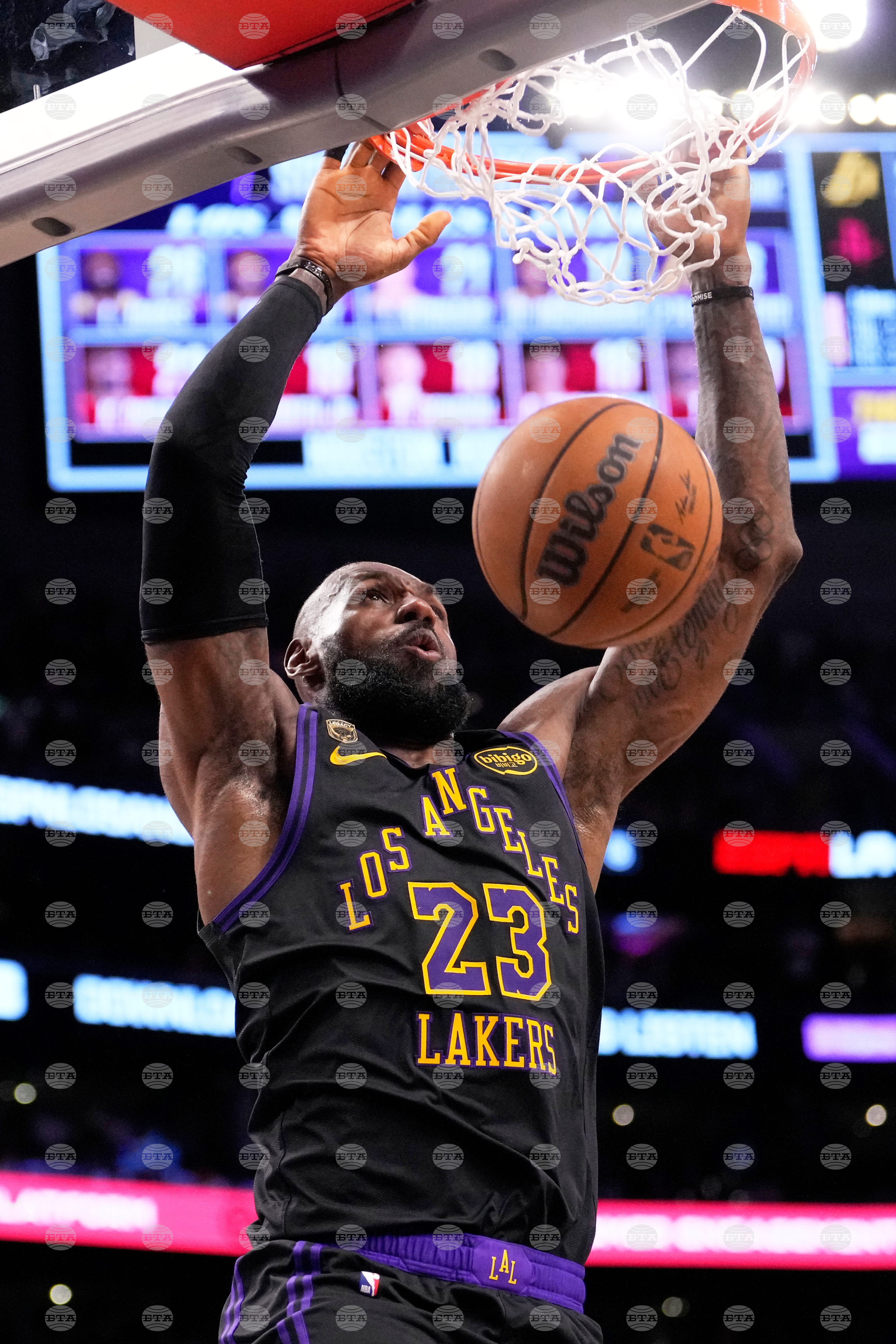 Rockets Lakers Basketball