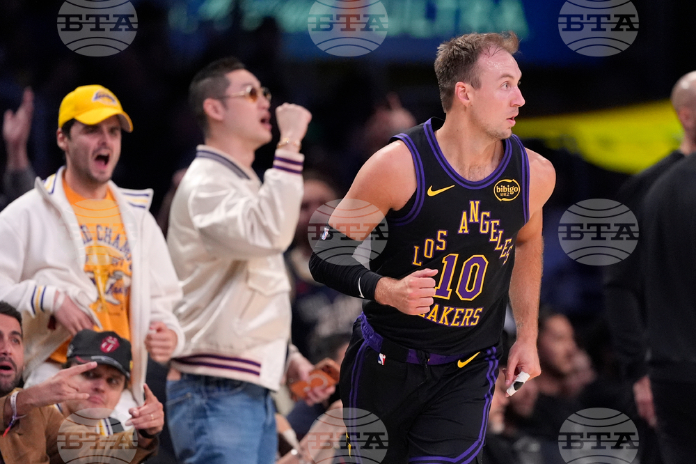 Rockets Lakers Basketball