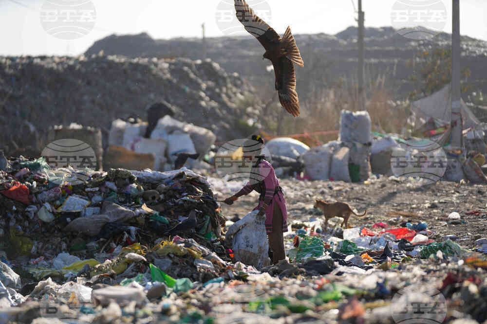 APTOPIX India Earth Day