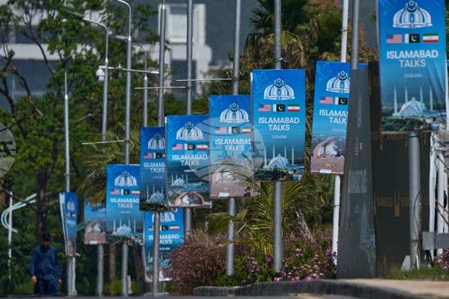 Иран заяви, че оценява усилията на Пакистан за слагане край на войната със САЩ