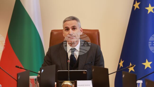 Prime Minister Gurov Proposes EUR 1.4 Billion Be Withdrawn from Bulgarian Development Bank