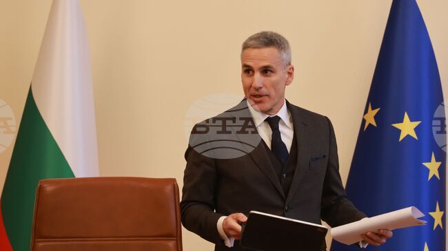 Служебният премиер Гюров предлага 1,4 млрд. евро да бъдат извадени от Българската банка за развитие