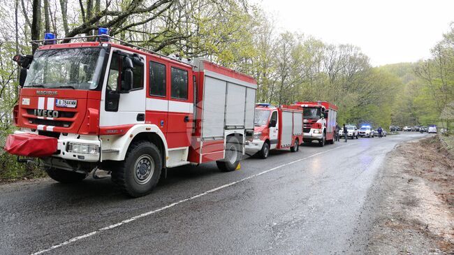 Изтеглен е украинският автобус, който пропадна в дере край Малко Търново на път за Турция