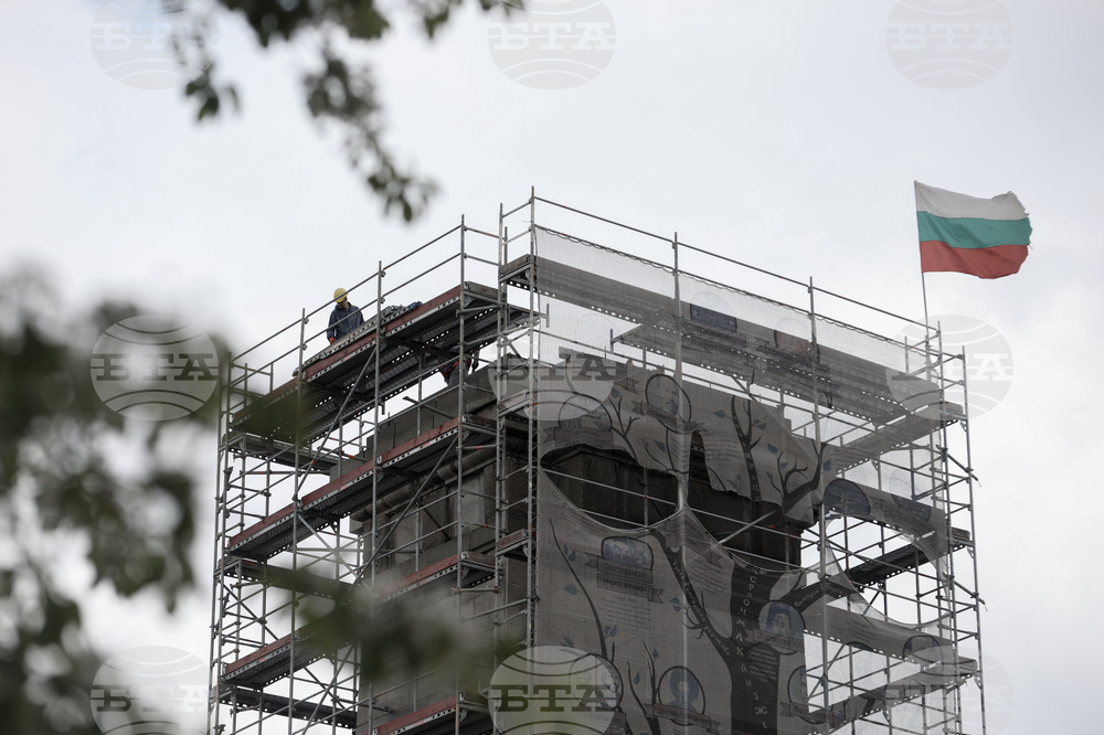 Княжеска градина  - скеле - демонтиране