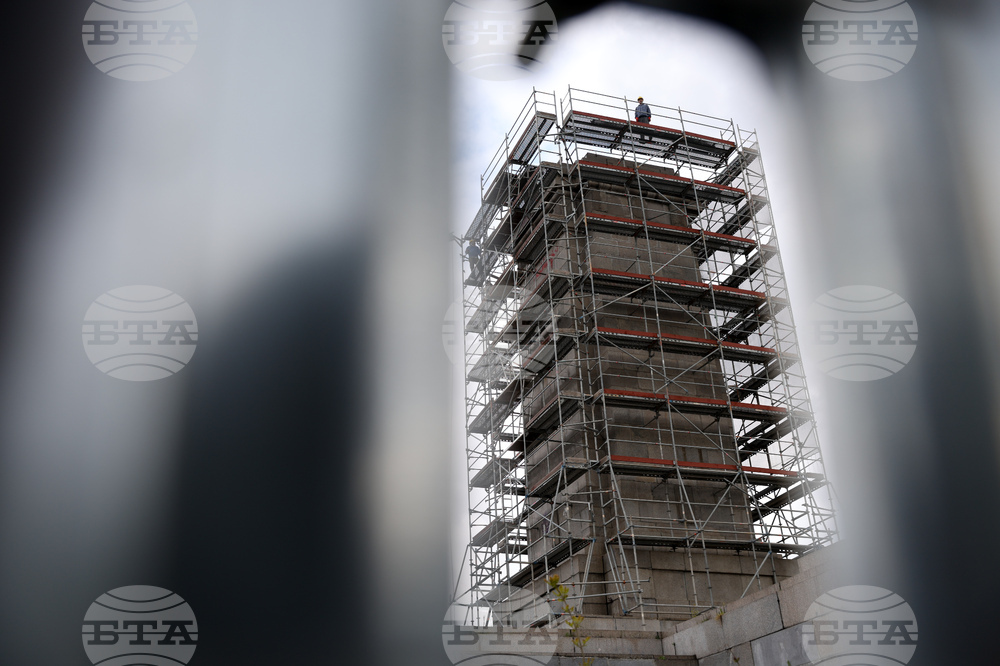 Княжеска градина  - скеле - демонтиране