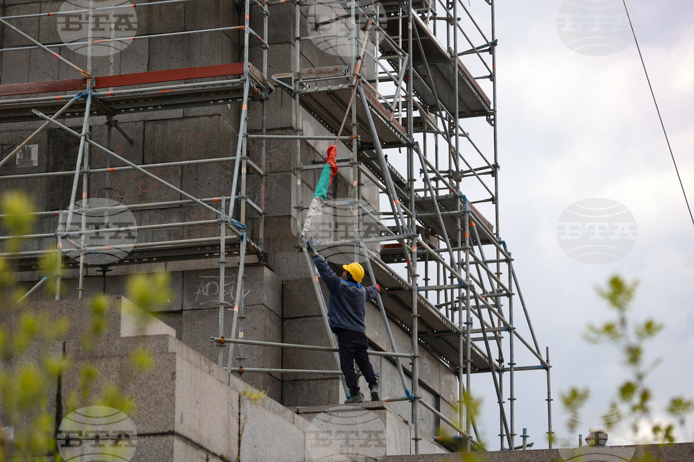 Княжеска градина  - скеле - демонтиране